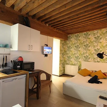 Charming Centre De Daire